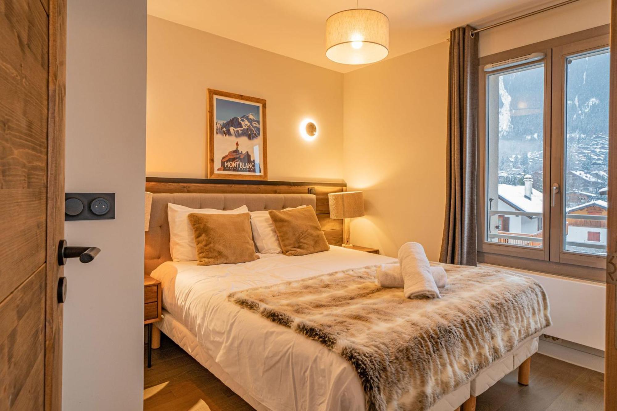 Perle Blanche - Brand New 2 Bedroom Apartment Perfectly Located Шамони Екстериор снимка