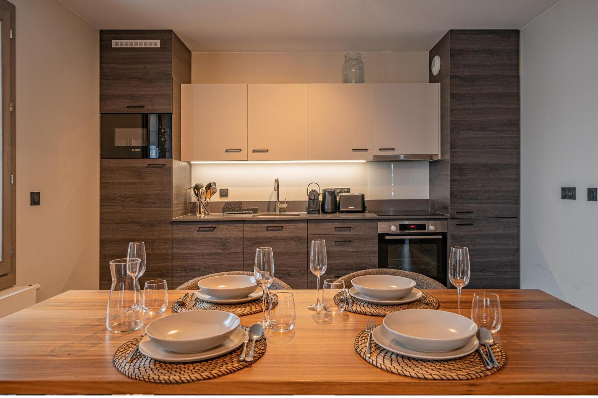 Perle Blanche - Brand New 2 Bedroom Apartment Perfectly Located Шамони Екстериор снимка