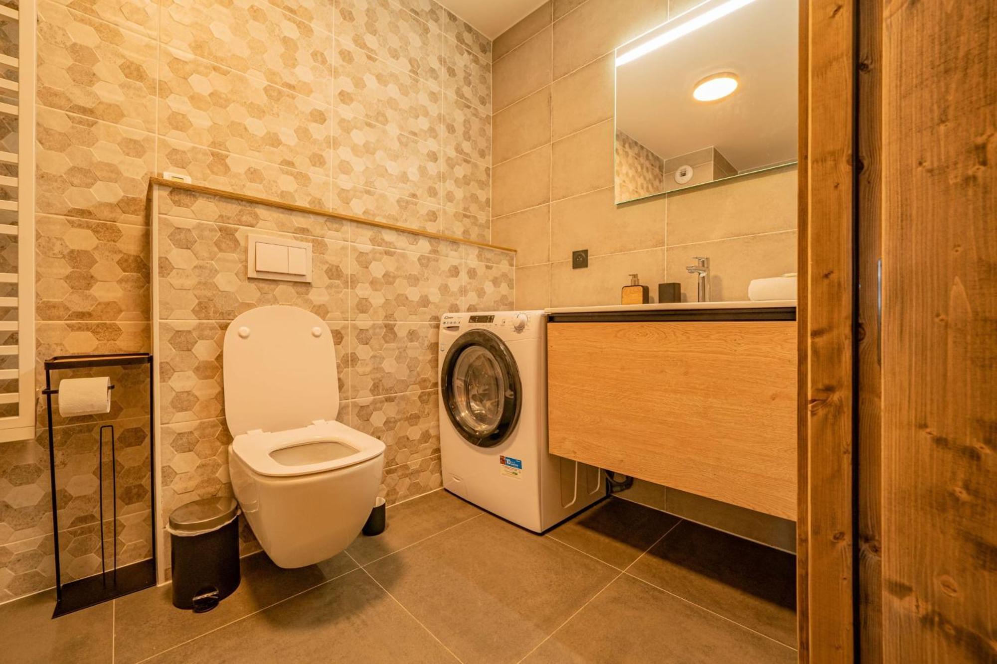 Perle Blanche - Brand New 2 Bedroom Apartment Perfectly Located Шамони Екстериор снимка
